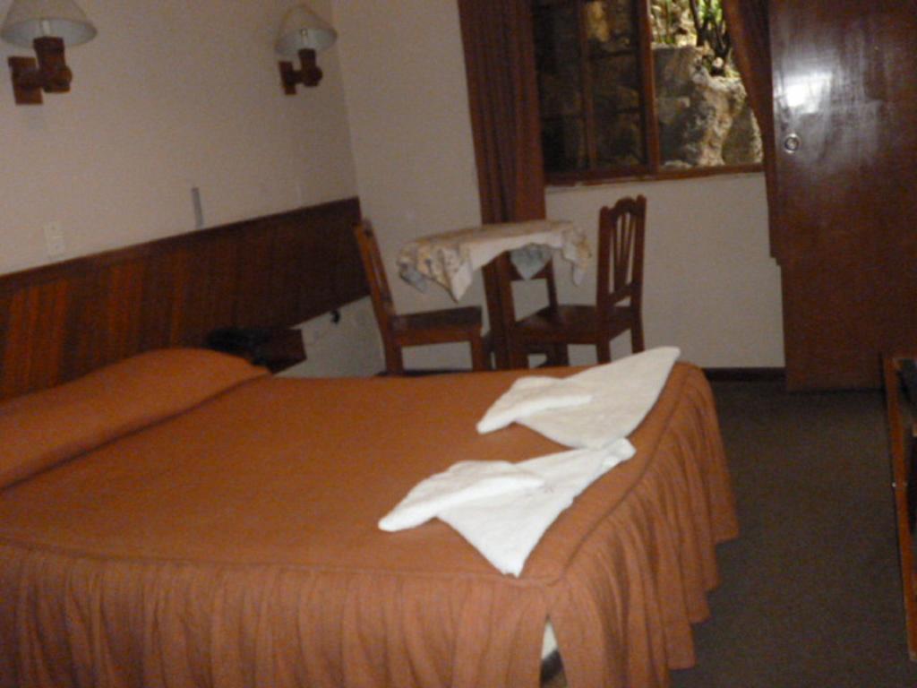 Hospedaje Casa Blanca Huaraz  Exterior photo
